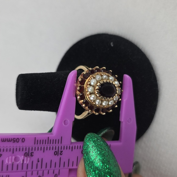 Victorian Looking Garnet And Pearl 10k Gold Ring Size 8.75 - Picture 9 of 9